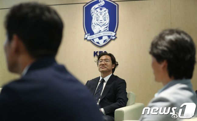 马竞对菲利克斯要价8000万欧，巴萨给不起&最多出2500万拉波尔塔在接受采访时表示将努力留住菲利克斯和坎塞洛，计划尽快展开谈判。